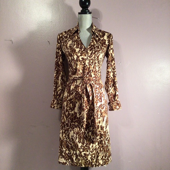 Ladies Express leopard print dress - Picture 2 of 7